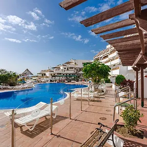 lovely-studio-la-pinta-beach-complex-los-geranios.adeje-hotels.com/